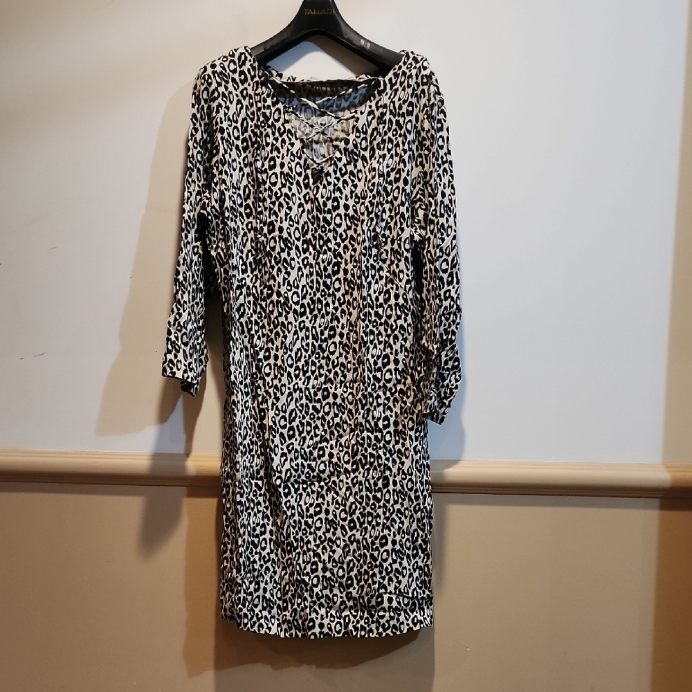 Vian Hunter Monochrome Animal Print Long Sleeve Shift Dress